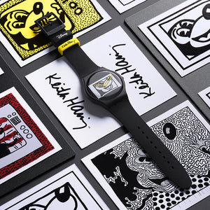 Swatch Mickey Blanc Sur Noir SUOZ337